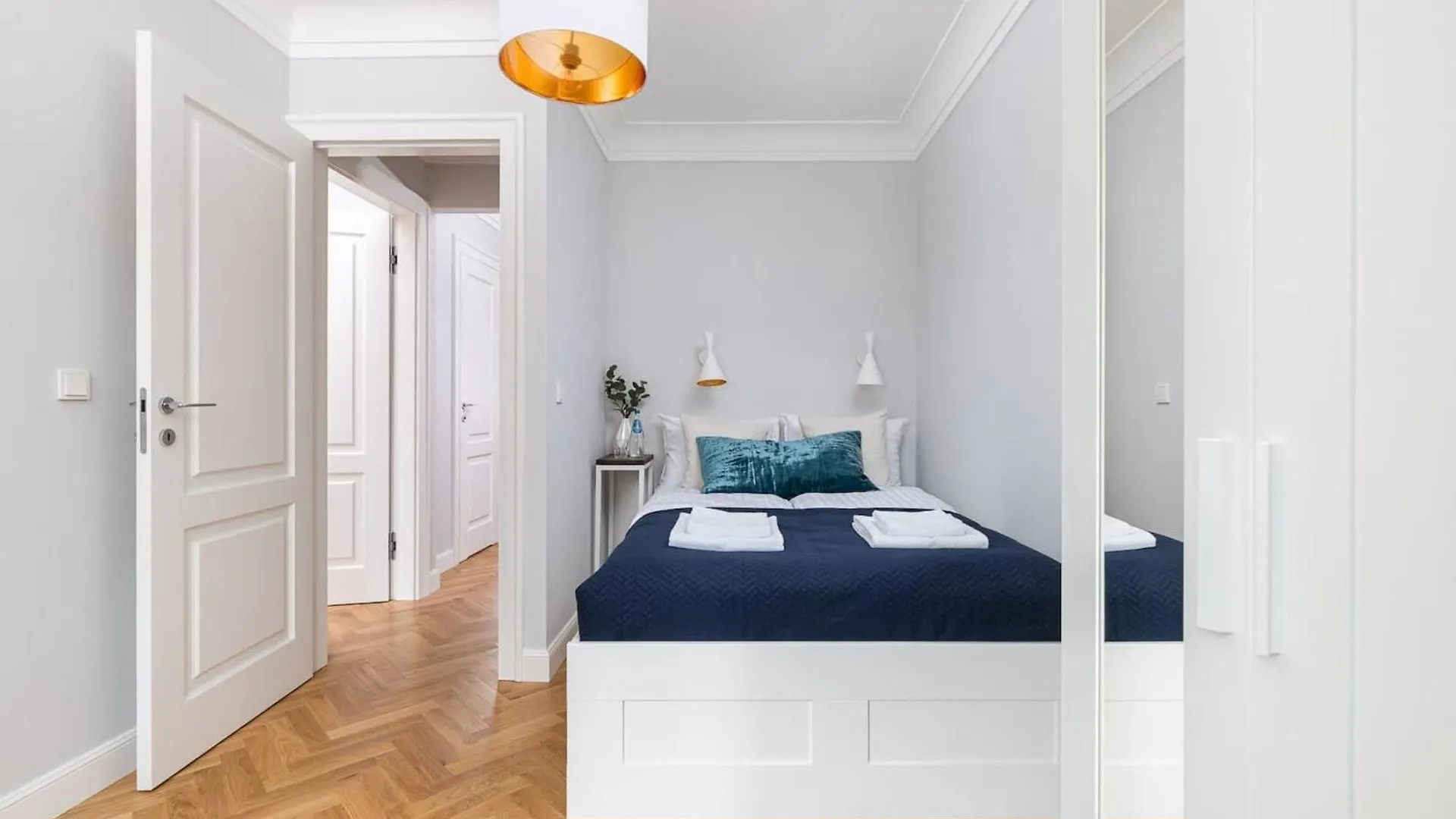 Plac Zamkowy - Apartment With City View By Noclegi Renters وارسو